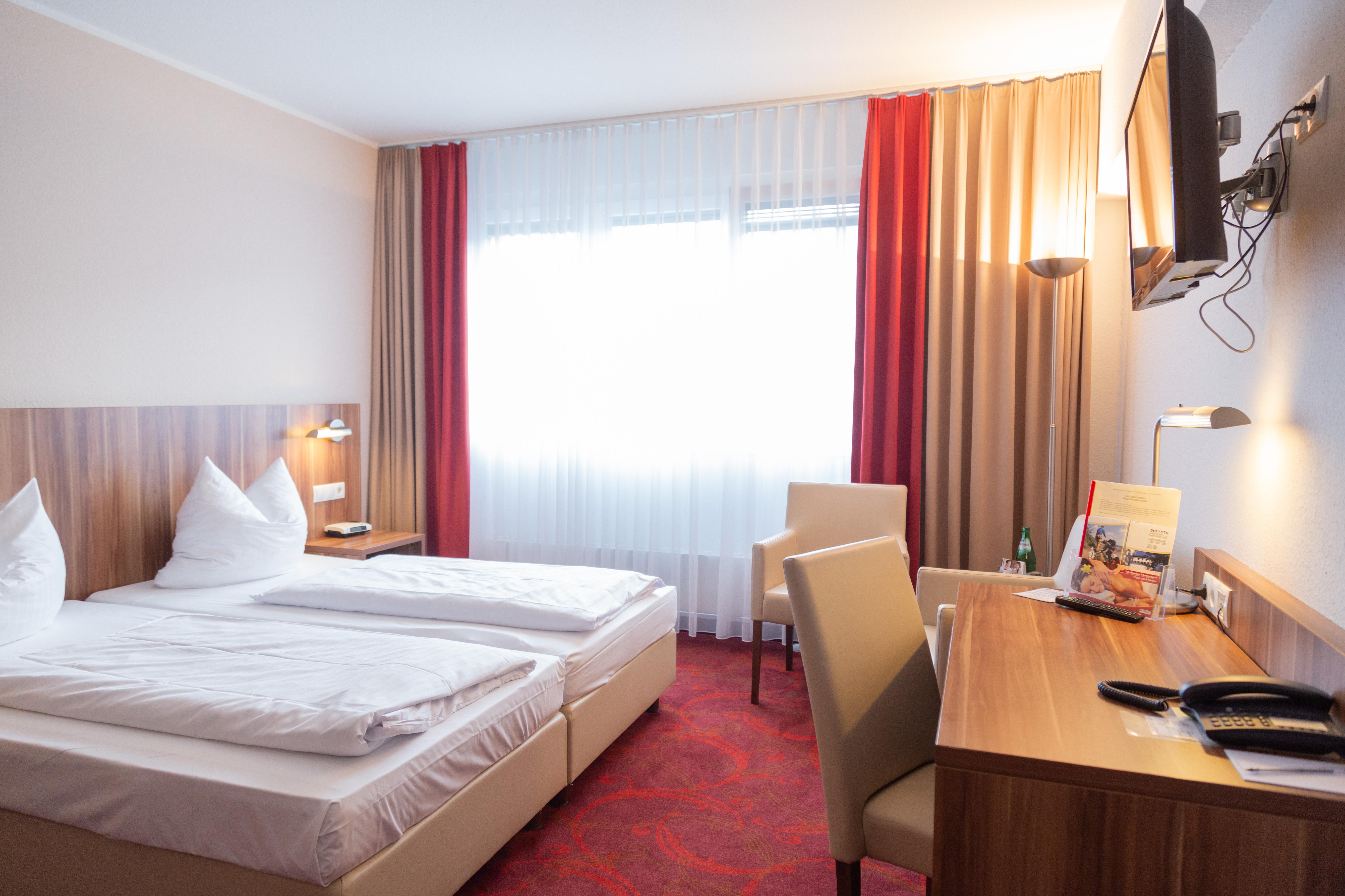 Das Ebertor - Hotel & Hostel بوبارد المظهر الخارجي الصورة